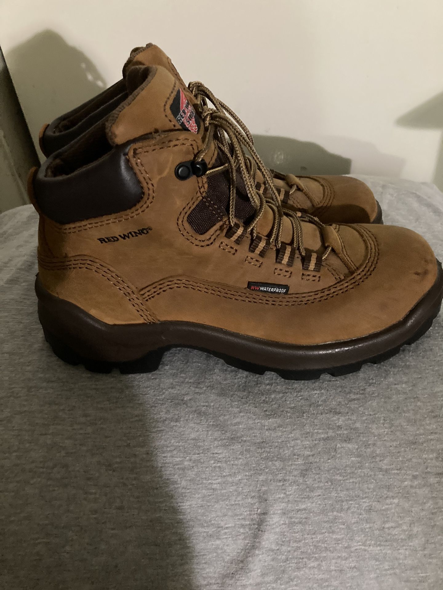 Womens Red Wing Safety Toe Brand New
