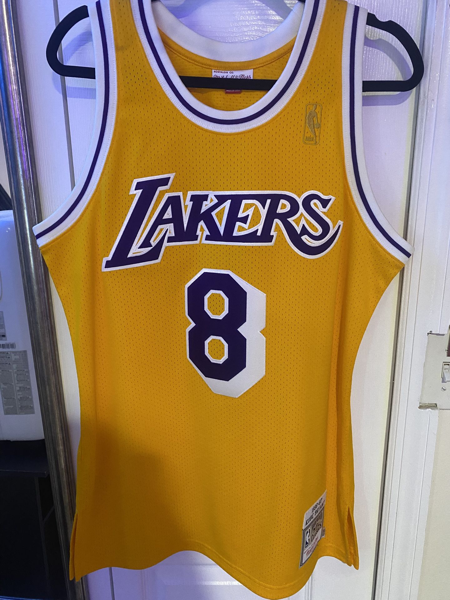 Mitchell & Ness NBA Kobe Bryant Los Angeles Lakers 1996/97 Authentic Jersey #8