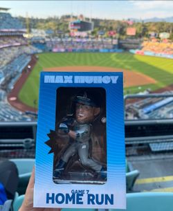 Max Muncy #13