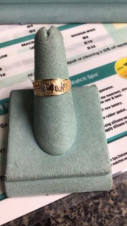 Ring w/lucky charms