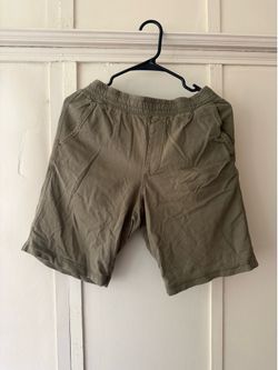 UNIQLO Olive Relaxed Shorts