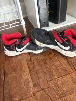 Boys shoes size 1