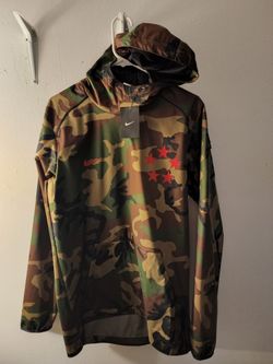 NIKE FIELD GENERAL Fly Rush Alpha Pullover Hoodie. Size Small New With Tags