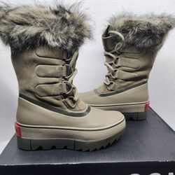 Sorel Joan Of Arctic Women's Size 5.5 Winter Boots Brand New (Price Is Firm)