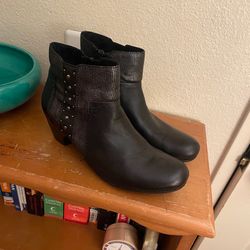 Reker size 38 female adult boots