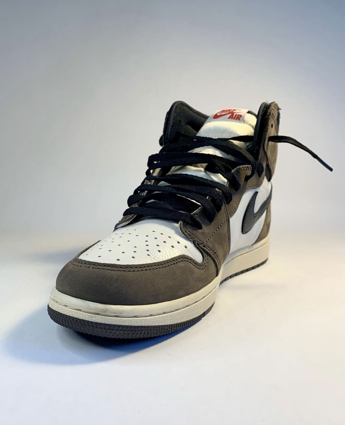 Jordan 1 High, Travis Scott’s, Size 13M