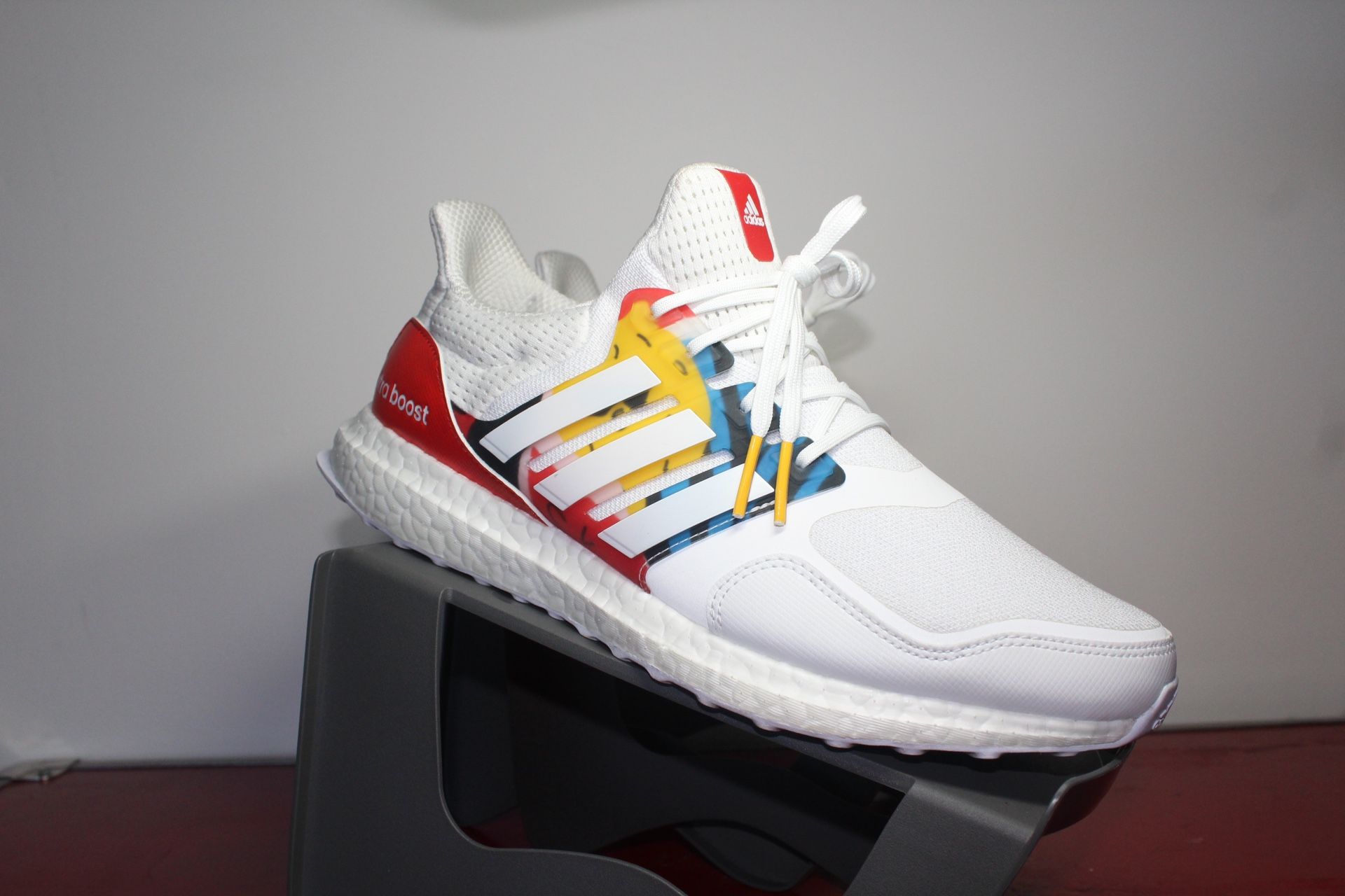 Adidas UltraBoost S&L DNA Sz:10