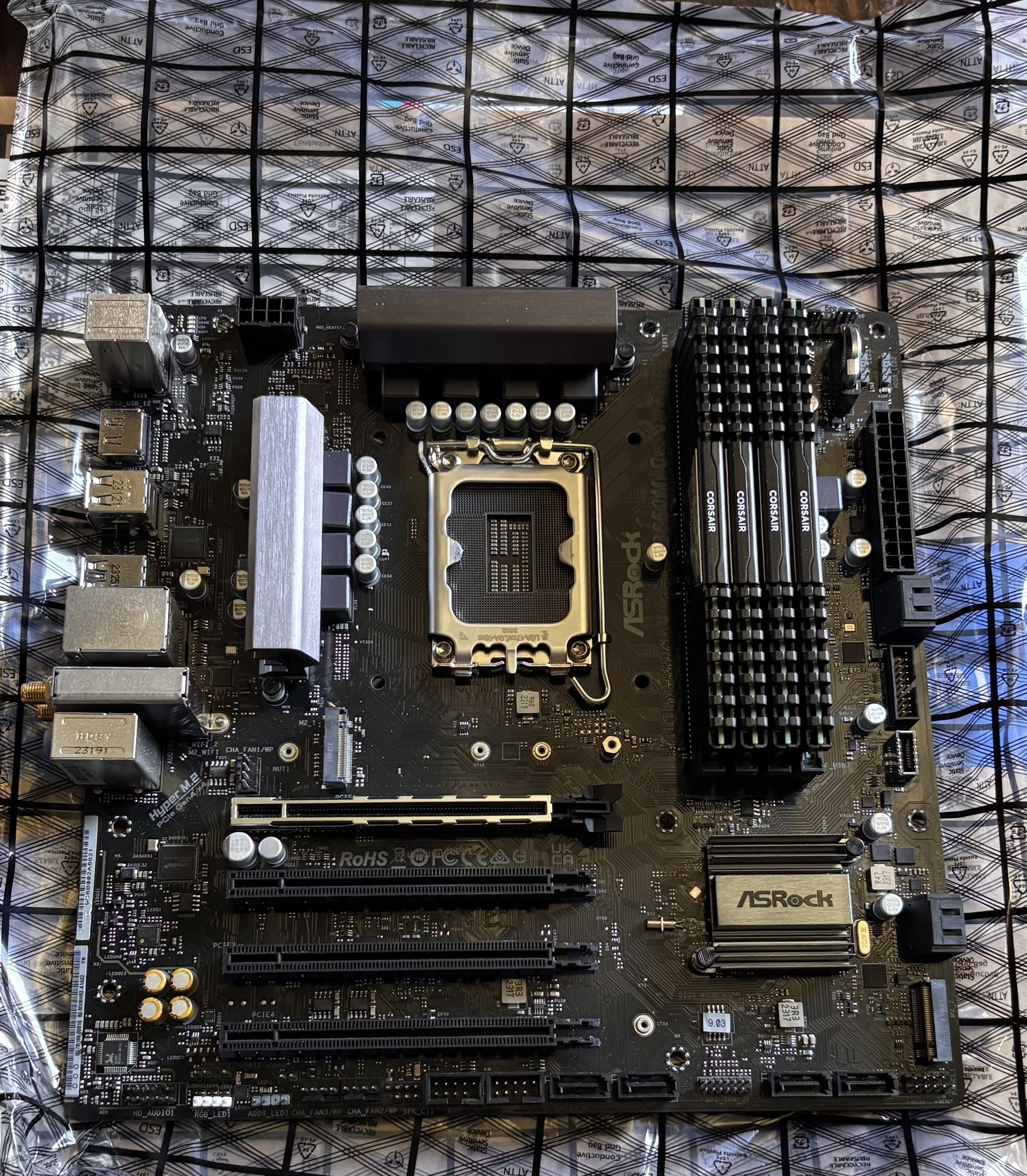 DDR4 Motherboard (64gb Corsair RAM incl)