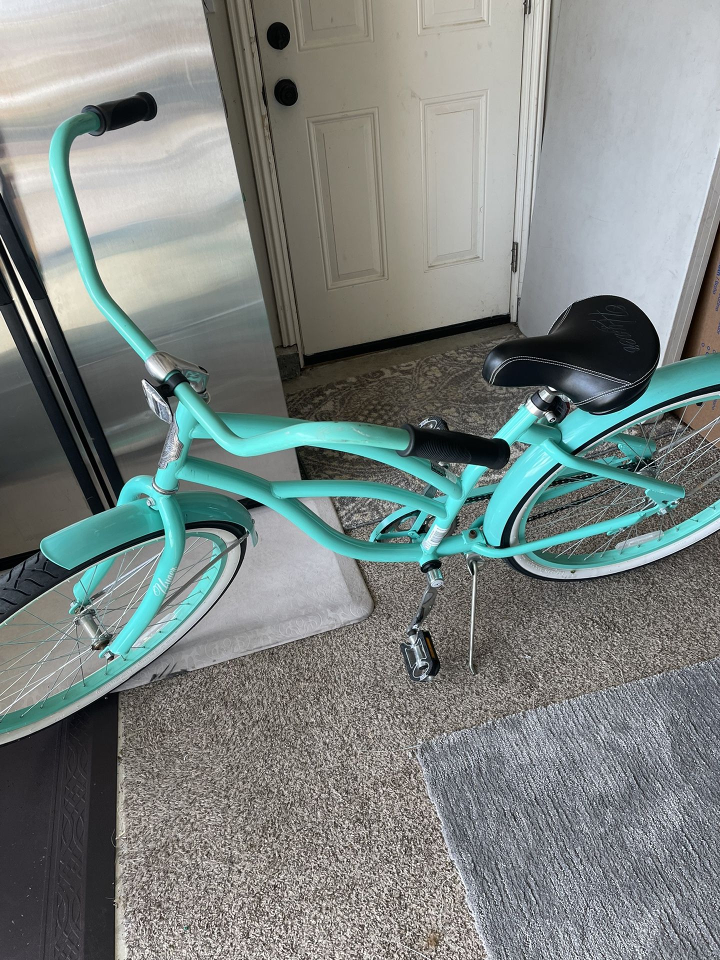 Hyper 26" Women's Beach Cruiser Bike