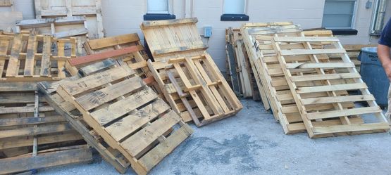 Free Pallets