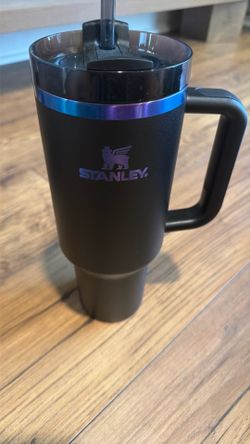 Black Stanley 40 ounce