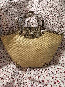 Michael Kors Izzy Tote