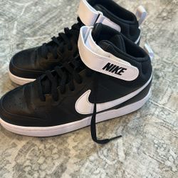 Nike 6.5Y