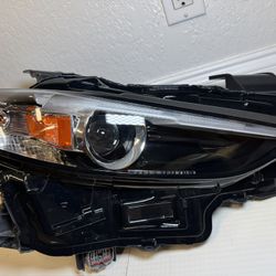 2019-2021 Mazda 3 Right Passenger Side Headlight 