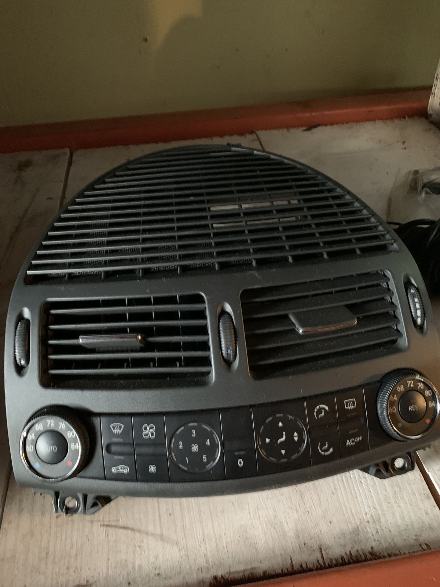 04 Mercedes E320 Heater Control