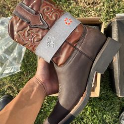brand new work boots size 9.5