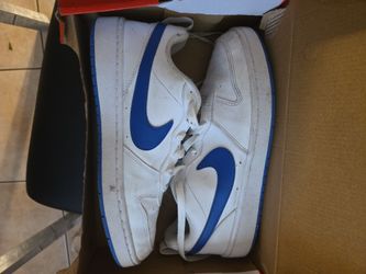 Boys nike size 7