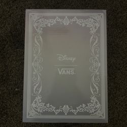 VANS Disney Poison Apple’ Snow White Sneakers WomenDisney Vans  burgundy red  size 6 women’s  unused (no original tags)