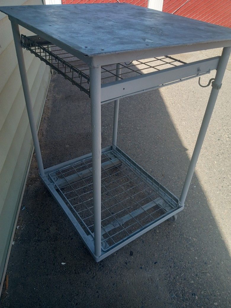 Nice Heavy Duty Rolling Cart