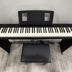 Roland FP-10 Digital Piano - Black Bundle with Bench