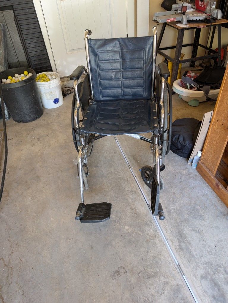 Wheelchair 