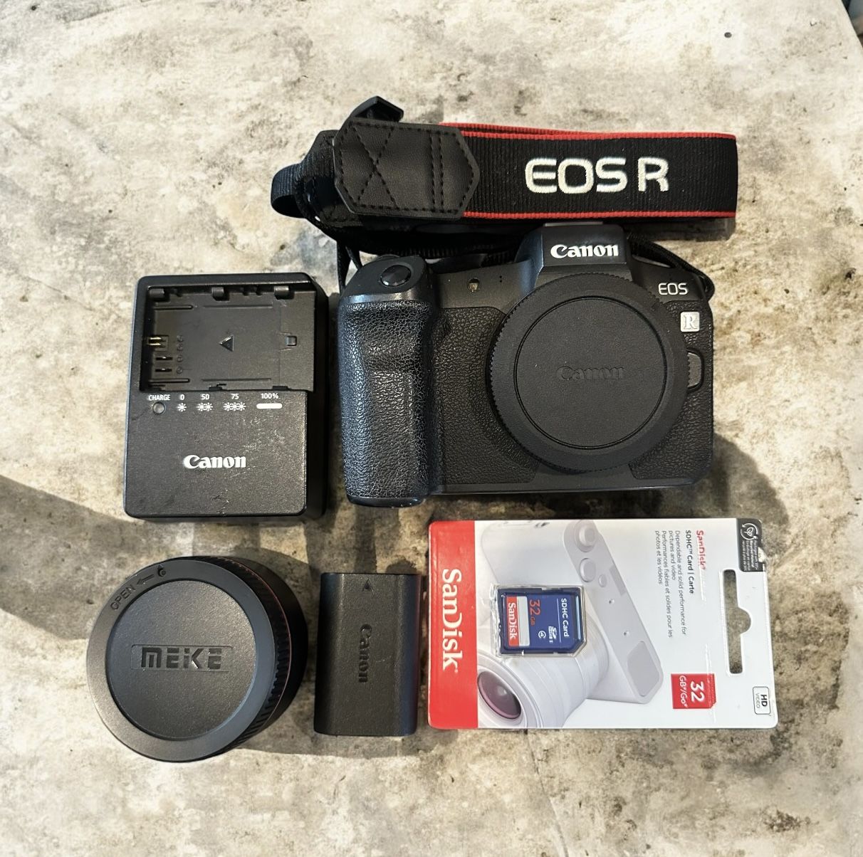 Canon EOS R and EF to EOS R Adapter + SD Card