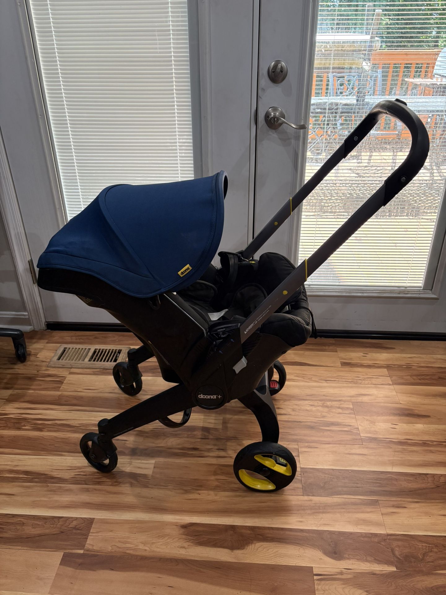 Doona Stroller/Car Seat