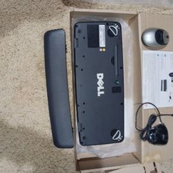Dell Wireless Keyboard With USB Receiver, Mouse, And Hand Rest.