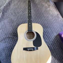 Huntington Dreadnought Guitar 