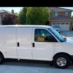 2018 Chevrolet Express 2500