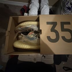 Yeezy Boost 350v2
