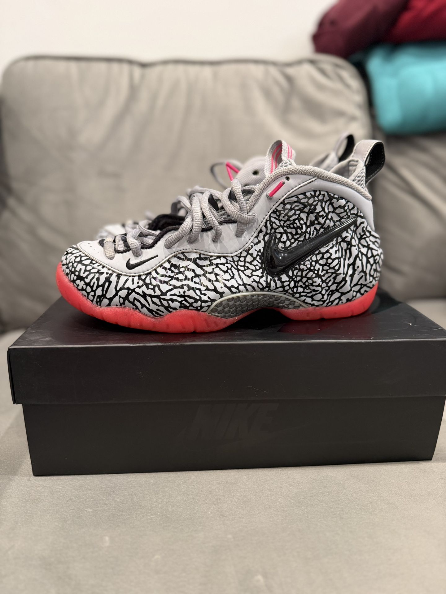 Nike Air Foamposite Pro Elephant Print Size 8