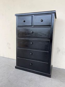 📣Brand New 100% Solid Pinewood Dresser 