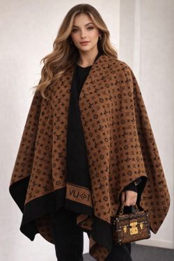 Louis Vuitton Cape New 