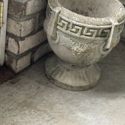 Big Heavy Plantner In Conceret