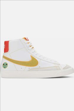 Nike blazer 77 mid roswell Rayguns SIZE 10