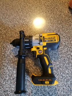 Dewalt hammer dril 20v xr 3 speed