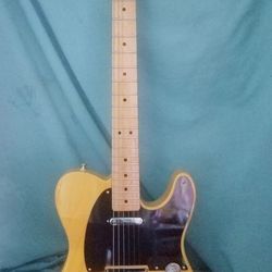 2011-12 Fender Special Edition Ash Telecaster Bakelite Pickguard w Gigbag