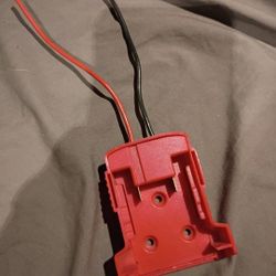 Milwaukee M18 Battery Power Adapter 