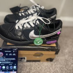 OFF WHITE DUNKS LOT 50 SIZE 7