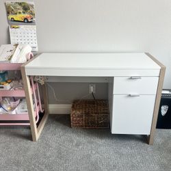 White And Wood Desk
