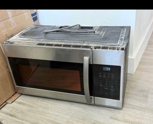 Samsung Stainless Steel Over-the-Range Microwave