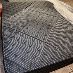 California King Size Bed New Mattress