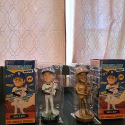Shohei Ohtani & Decoy Gold & White Uniform Bobbleheads & 9 More Dodgers Player Bobbleheads see pics