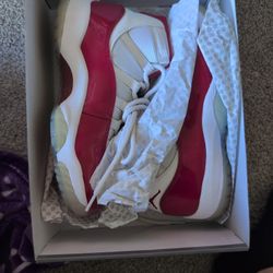 Cherry Red 11's Retro Jordans 