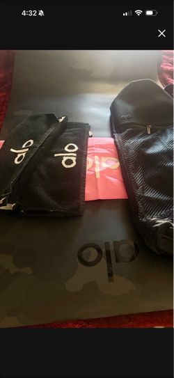 ALO Yoga pro pink mat