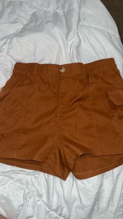 Brown shorts