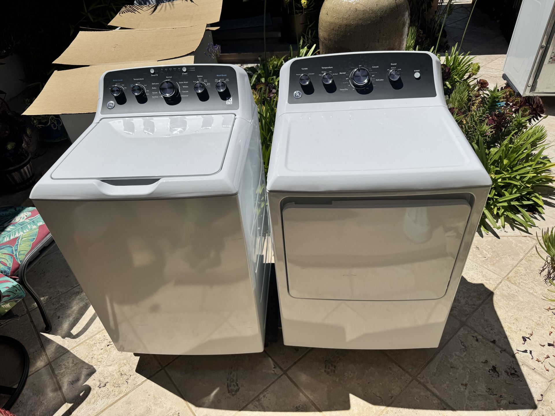NEW GE WASHER AND DRYER GAS WITH A FACTORY WARRANTY 6/14/25. SOLD AS A PAIR ONLY
