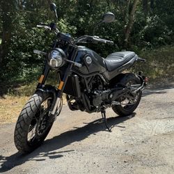 2022 Benelli Leoncino 500 Benelli Leoncino