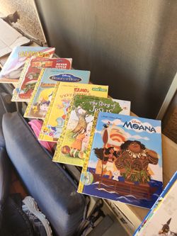 6 little golden books Disney